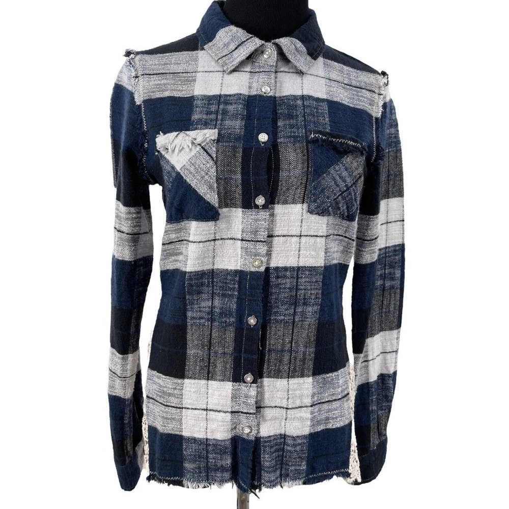 White Crow‎ Womens Flannel Blue White Plaid Shirt Lace Frayed Edges Size Small